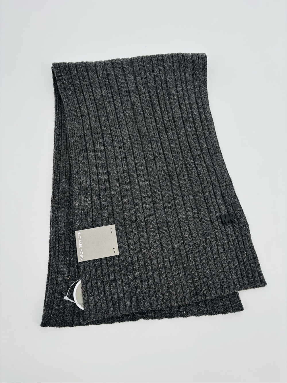 NWT MK Michael Kors ribbed dark grey scarf